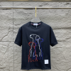 [THOM BROWNE-톰브라운]로고 패턴 반팔 티셔츠
