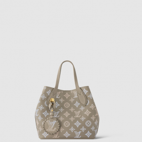 [LOUIS VUITTON-루이비통] 블라썸  PM (마히나 카프스킨)