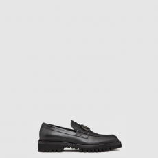[VALENTINO-발렌티노] 락스터드 송아지 가죽 로퍼